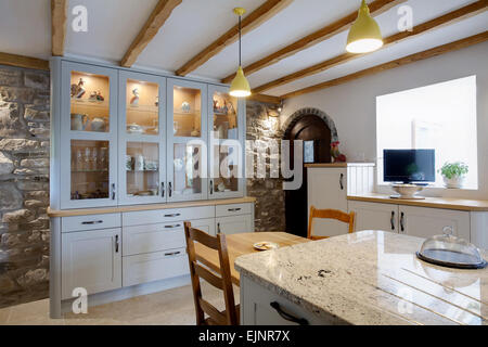 Eine traditionelle Küche in einem Bauernhaus im Vereinigten Königreich. Stockfoto