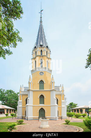 Europäischen Stil Tempel Kirche am Niwet Thammaprawat Tempel, Ayuttaya Provinz, Thailand Stockfoto