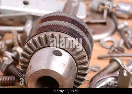 alte Bolzen, Schrauben und Metalldetails, Nahaufnahme Stockfoto