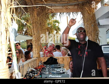 Britischer DJ Carl Cox spielt Funk & Soul Party auf Ibiza mit Sand: Carl Cox wo: Ibiza, Spanien: 25 Sep 2014 Stockfoto