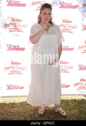 Disney Junior "Pirat und Prinzessin: Kraft des Gutes tun" Tour am Brookside Park mit: Alyssa Milano Where: Los Angeles, California, Vereinigte Staaten von Amerika bei: 16. August 2014 Stockfoto