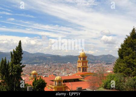 Luftaufnahme des spanischen kolonialen Altstadt in Cuenca, Ecuador Stockfoto