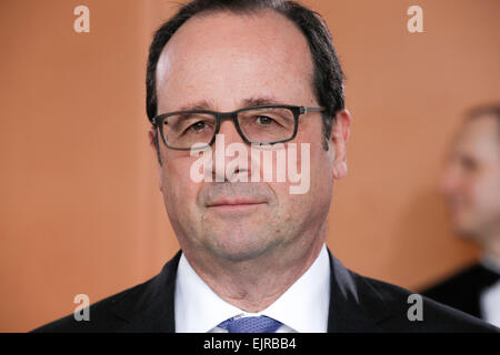 Berlin, Deutschland, 31. März 2015. Vollversammlung der Ministerrat mit dem französischen Staatspräsidenten, Fran Ois Hollande, von Bundeskanzlerin Merkel im Kanzleramt auf 31. März 2015 realisiert in Berlin, Deutschland. / Bild: Fran Ois Hollande, Präsident von Frankreich. Bildnachweis: Reynaldo Chaib Paganelli/Alamy Live-Nachrichten Stockfoto