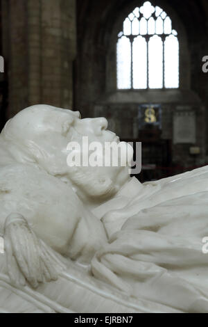 Ein Marmor-Denkmal für William Connor Magee (1821-1891) an der Kathedrale in Peterborough, Großbritannien. Stockfoto