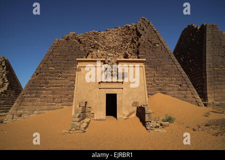 Die nubischen Meroe-Pyramiden von Sudan Stockfoto