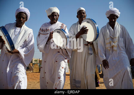 Sufis in Omdurman, in der Nähe der Hauptstadt Stadt Khartum im Sudan Stockfoto