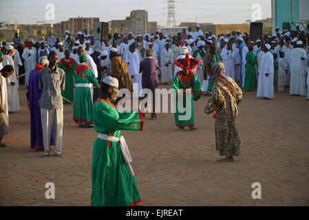 Sufis in Omdurman, in der Nähe der Hauptstadt Stadt Khartum im Sudan Stockfoto