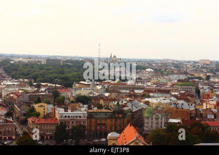 Blick aus dem Rathaus auf der Oberseite der Stadt Lemberg Stockfoto