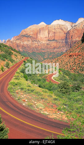 Ein Blick auf die Hauptstrasse im Zion Nationalpark, Utah Stockfoto