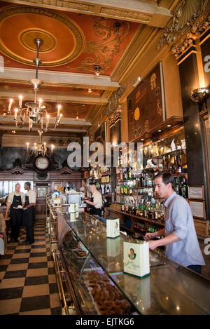 Ein Café Brasileira in Baixa-Chiado in Lissabon - portugal Stockfoto