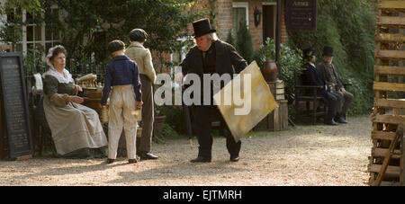Mr. Turner ist ein 2014 britische, französische und Deutsche biographische Drama Film, Buch und Regie: Mike Leigh und Darsteller Timothy Spall, Dorothy Atkinson, Paul Jesson, Marion Bailey, Lesley Manville und Martin Savage. Der Film bezieht sich auf das Leben und die Karriere des britischen Künstlers J. M. W. Turner (1775 – 1851), die von Spall gespielt wird. Stockfoto