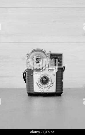 Ein vintage Kodak brownie starmite Filmkamera. Stockfoto