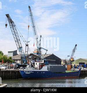 Glasson Dock in der Nähe von Lancaster, an der Mündung der Lune, Lancashire. Silver River, Ramsey im Dock. Stockfoto