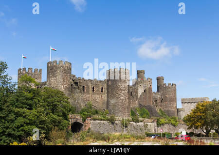 Conwy Castle, südlichen Aspekt. Die mittelalterliche Burg wurde von Edward i. gebaut zwischen 1283 und 1289 als Bestandteil seiner Eroberung von Wales. Stockfoto