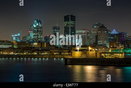 Montreal Downtown und Pont Jacques-Cartier von Pont De La Concorde, St.-Lorenz-Strom Stockfoto