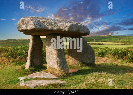 Lanyon quoit, megalithische Grabstätte Dolmen aus der Jungsteinzeit, etwa 4000 bis 3000 v. Chr., in der Nähe von morvah auf die penwith Halbinsel Stockfoto