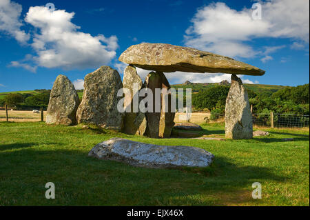 Pentre ifan, Jungsteinzeit megalitic Stein Grabkammer dolmen um 3500 v. Chr. in der Pfarrei von nevern, Pembrokeshire, Wales Stockfoto