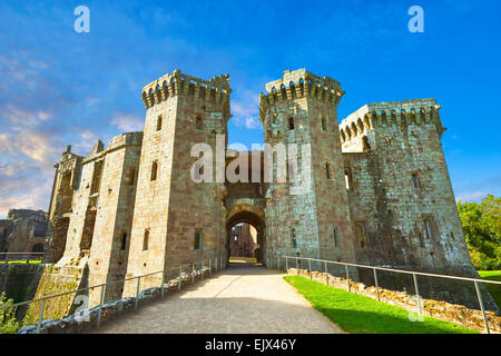 Raglan, Castell Rhaglan, späten mittelalterlichen Schloss erbaut in der Mitte des 15. Jahrhunderts, in der Nähe des Dorfes Raglan, Monmouthshire Stockfoto