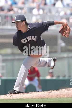 Fort Myers, Florida, USA. 31. März 2015. Masahiro Tanaka (Yankees) MLB: Masahiro Tanaka von der New York Yankees Stellplätze in einem Frühling Training Baseball-Spiel gegen die Minnesota Twins CenturyLink Sports Complex in Fort Myers, Florida, Vereinigte Staaten. © AFLO/Alamy Live-Nachrichten Stockfoto
