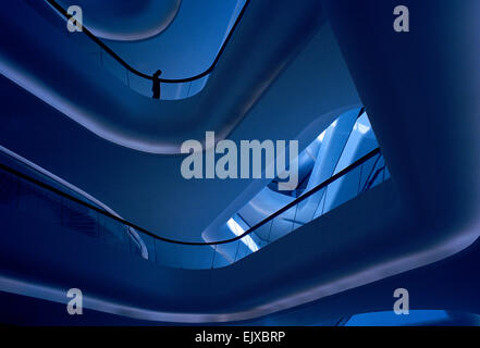 Modernes Architekturgebäude in Sukhumvit in Bangkok in Thailand in Südostasien Fernost. Schöne Urbane Modernität City Design Opulenz Reisen Stockfoto