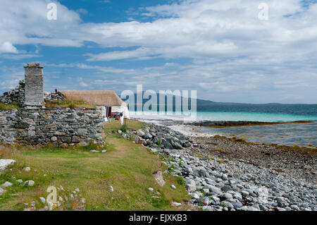 Berneray Jugendherberge strohgedeckten Hebridean Hütte Stockfoto