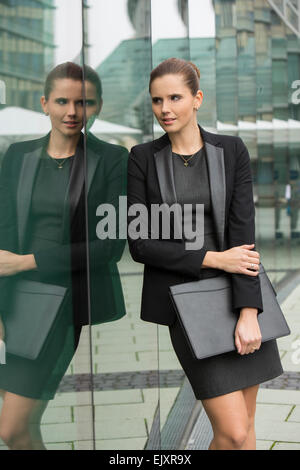 Junge Geschäftsfrau Stockfoto