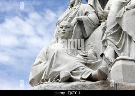 Skulptur darstellen 'Asien' von John Henry Foley, das Albert Memorial, Kensington Gardens, London, England, UK Stockfoto