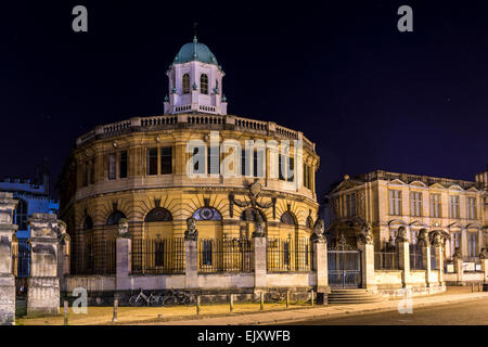 Das Sheldonian Theatre ist ein Gebäude von Oxford Universität für Konzerte und Preisverleihungen, von Christopher Wren entworfen verwendet Stockfoto