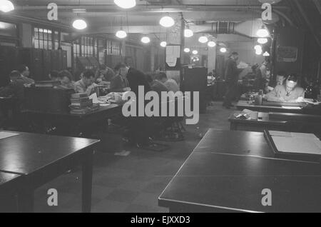 Tägliche News Spiegelsaal ca. 1952. Stockfoto