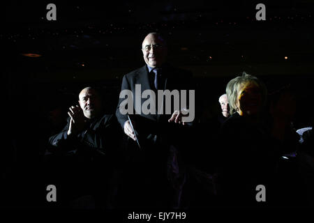 Männer Theaterpreise im Midland Hotel.  Bob Hoskins nimmt auf die Bühne, die beste Production Award zu präsentieren. Stockfoto