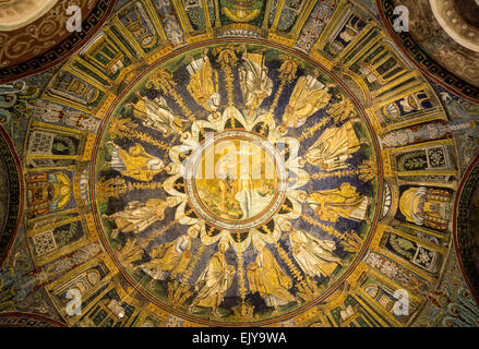 Dome-Dekoration, das Baptisterium von Neon, Ravenna, Italien Stockfoto