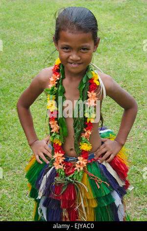 Yap Mädchen in traditioneller Kleidung, Yap-Insel, Föderierte Staaten von Mikronesien Stockfoto