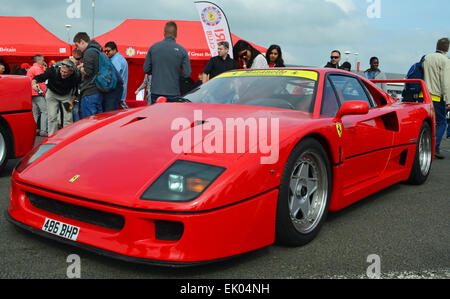 Roter Ferrari F40 Stockfoto