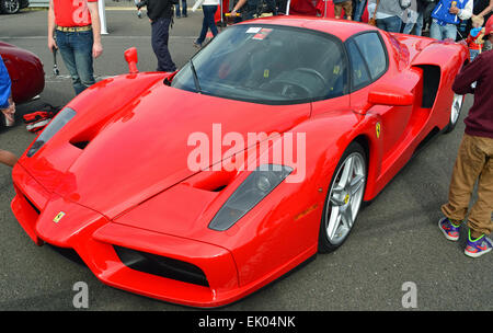 Roter Ferrari Enzo Stockfoto