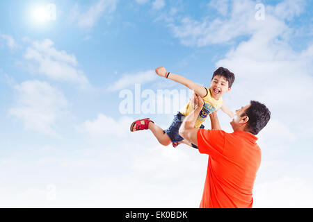 indische Vater und Sohn Spaß Stockfoto
