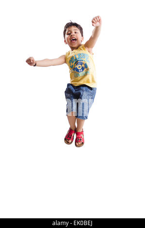 1 indische Kinder jungen Jumping Spaß Stockfoto