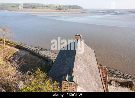 Berühmte Dichter Dylan Thomas berühmten Boot Haus, Bootshaus, mit Blick auf die Mündung des Flusses Taf, wo Er lebte. Laugharne Stadt, West Wales Carmarthenshire Stockfoto