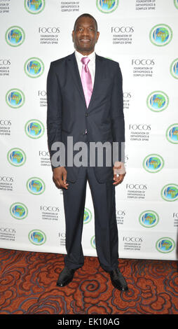 Der 7. Jahrestagung FOCOS Gala statt im Mandarin Oriental NBA-Legende Dikembe Motombo - Ankünfte mit Ehren: Dikembe Mutombo wo: Manhattan, New York, USA bei: 29 Sep 2014 Stockfoto