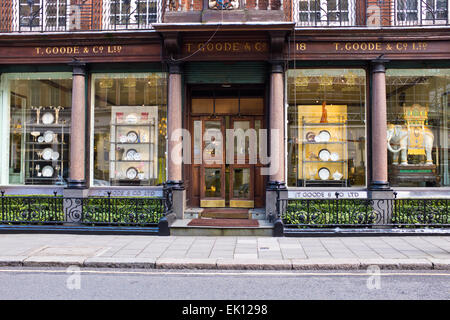 Mayfair, London, einer der teuersten Gegenden in der Welt, Wohn Häuser, Botschaften, Restaurants, exklusiven Geschäften, London, UK Stockfoto