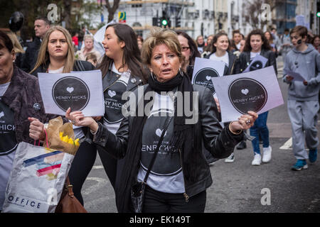 London, UK. 4. April 2015. Gerechtigkeit für Henry Hicks Protest März Credit: Guy Corbishley/Alamy Live-Nachrichten Stockfoto