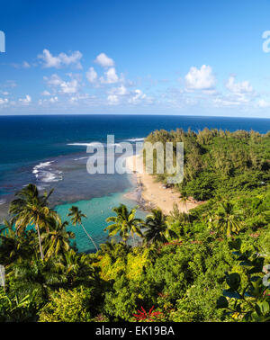 Kee Beach auf Kauai betrachtet aus der Kalalau Trail Stockfoto