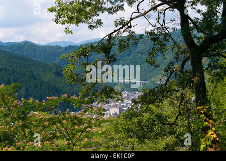 Blick auf Gujo Hachiman Stadtbild, Präfektur Gifu, Japan Stockfoto