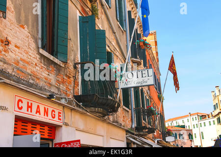 Venedig, Italien - Mai 06, 2014: Fassade des Hotel Alle Guglie" in Venedig, Italien Stockfoto