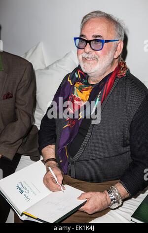 Udo Walz feiert die Veröffentlichung seiner Biografie "Udo Walz Coiffeur" Kunztschule am Checkpoint Charlie in Mitte. Mitwirkende: Udo Walz wo: Berlin, Deutschland bei: 29 Sep 2014 Stockfoto