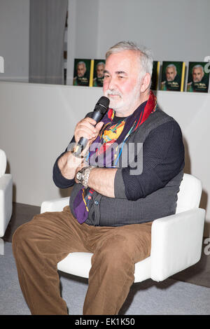 Udo Walz feiert die Veröffentlichung seiner Biografie "Udo Walz Coiffeur" Kunztschule am Checkpoint Charlie in Mitte. Mitwirkende: Udo Walz wo: Berlin, Deutschland bei: 29 Sep 2014 Stockfoto