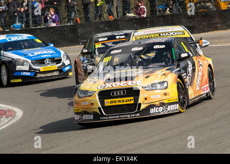 Fawkham, UK. 5. April 2015. Dunlop-MSA-britischen Tourenwagen-Meisterschaft in Brands Hatch auf 5. April 2015 in FAWKHAM, LONGFIELD, Vereinigtes Königreich. Bildnachweis: Gergo Toth/Alamy Live News Rob Austin Exocet AlcoSense Stockfoto