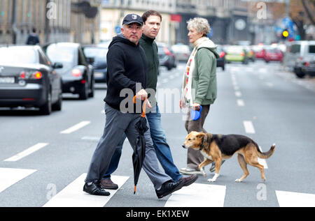 Hundetrainer Cesar Millan, Star der Reality show "Dog Whisperer mit Cesar Millan," auf Urlaub in Kroatien mit einem Freund.  Mitwirkende: Cesar Millan wo: Zagreb, Kroatien bei: 1. Oktober 2014 Stockfoto