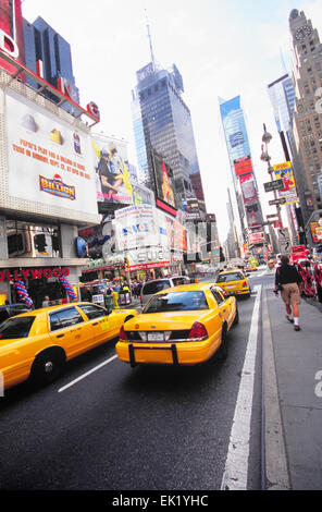 Einmal schäbigen Times Square ist jetzt jugendfrei Herzen New Yorks Unterhaltung/Theater District, New York Stockfoto