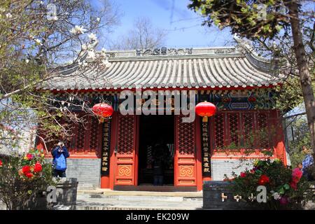 Peking, China. 7. April 2012. Ein Haus des Gebetes am Fayuan-Tempel im südlichen Bezirk Xuanwu Bejing, China, 7. April 2012. Fayuan-Tempel ist eine alte buddhistische Kloster. Foto: Jens Büttner/Dpa - NO-Draht-SERVICE-/ Dpa/Alamy Live News Stockfoto