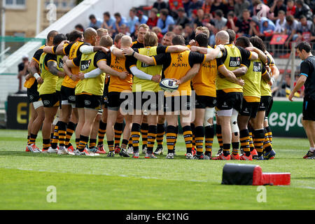 Toulon, Frankreich. 5. April 2015. Europameister Rugby. Toulon gegen Wespen. Wespen drängen sich vor dem Spiel Credit: Action Plus Sport/Alamy Live News Stockfoto